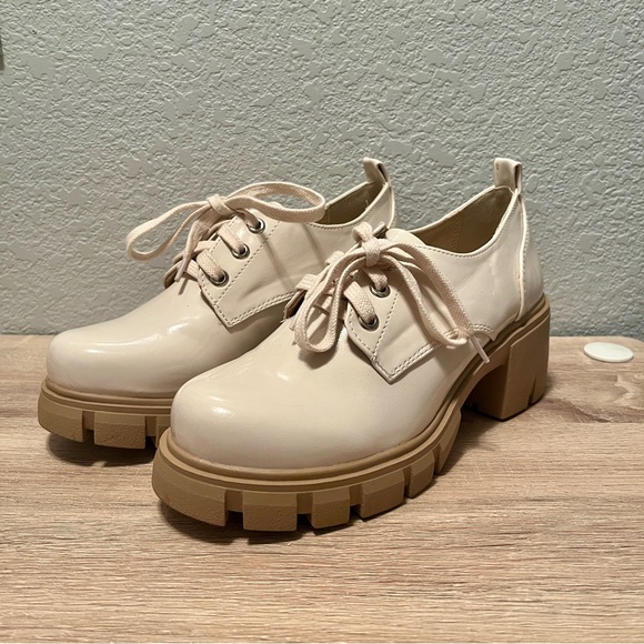 Chunky Heel Oxford Shoes - Picture 1 of 6